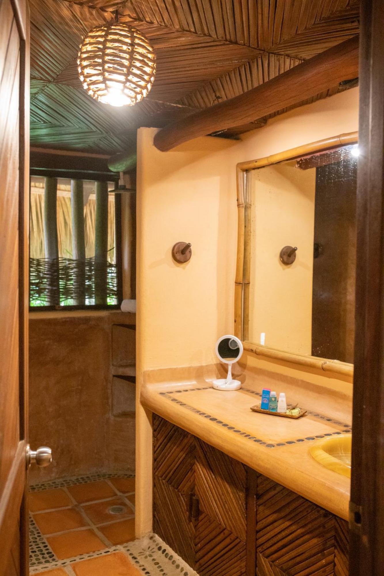 Puertas Paraiso Hotel Boutique Zihuatanejo Bagian luar foto