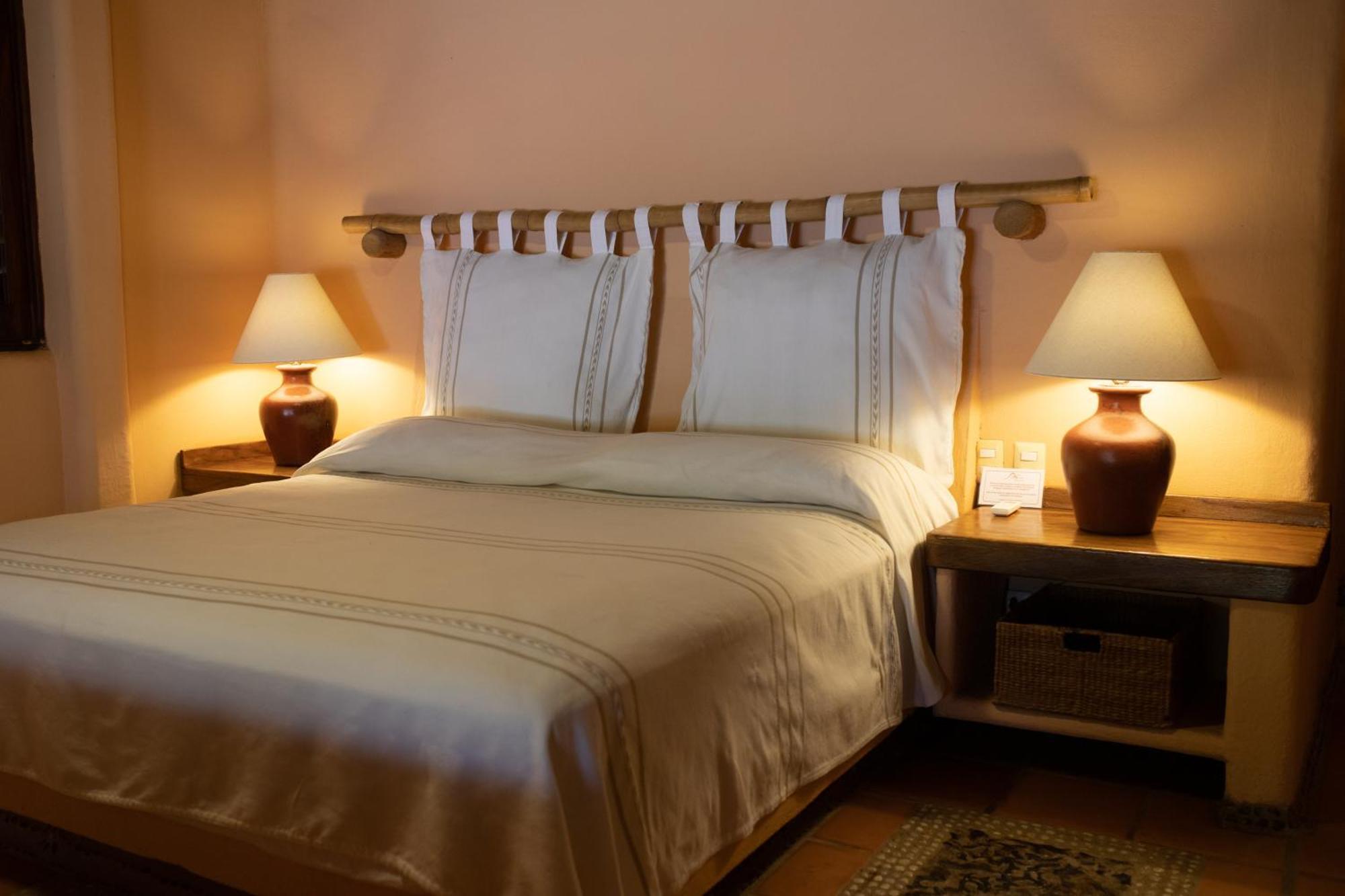 Puertas Paraiso Hotel Boutique Zihuatanejo Bagian luar foto