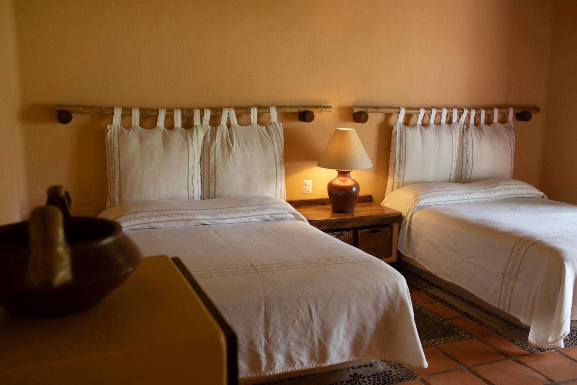 Puertas Paraiso Hotel Boutique Zihuatanejo Bagian luar foto