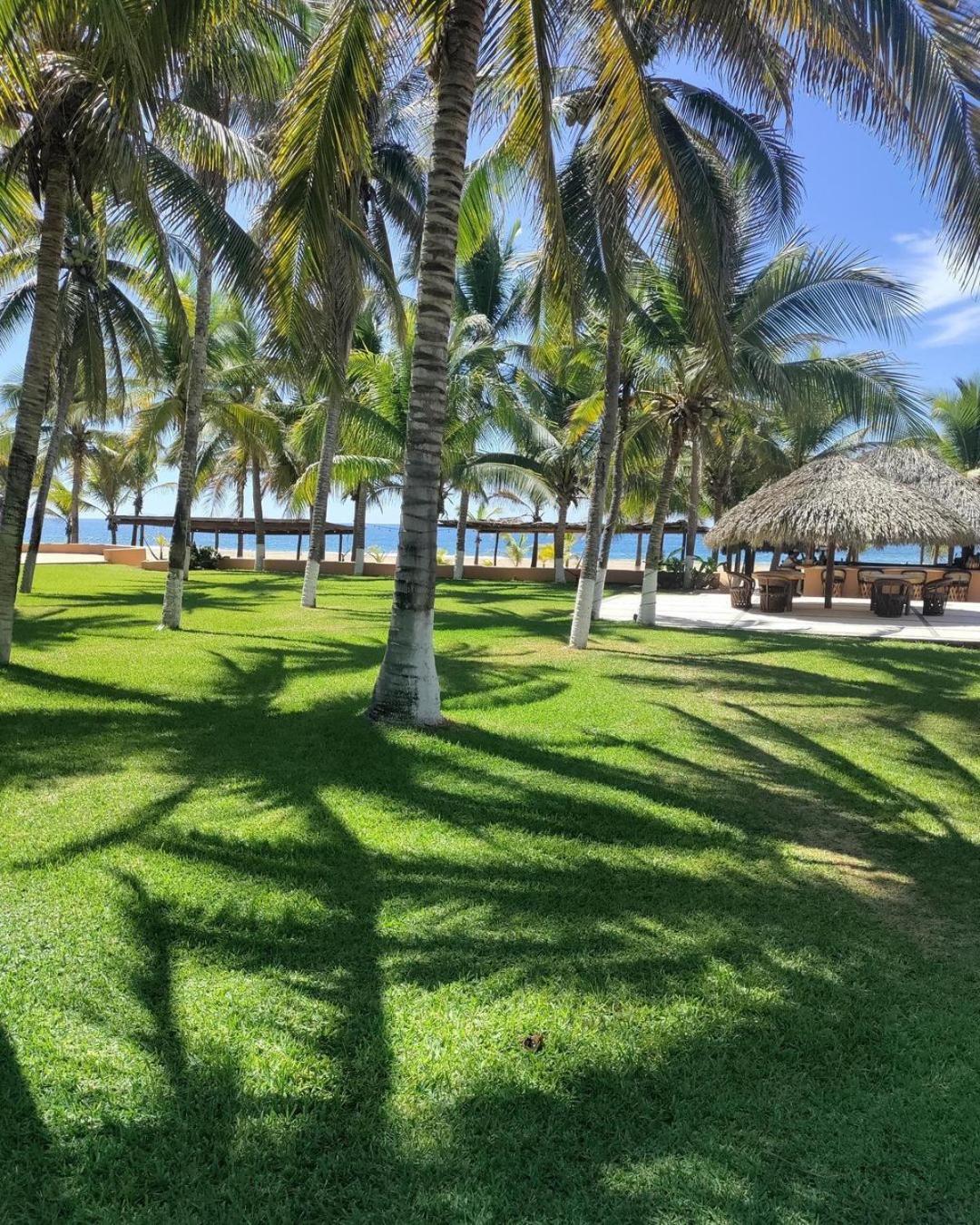 Puertas Paraiso Hotel Boutique Zihuatanejo Bagian luar foto