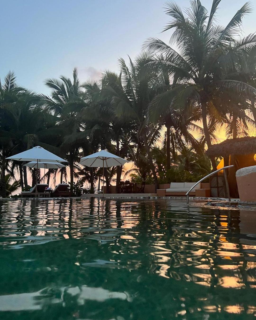 Puertas Paraiso Hotel Boutique Zihuatanejo Bagian luar foto