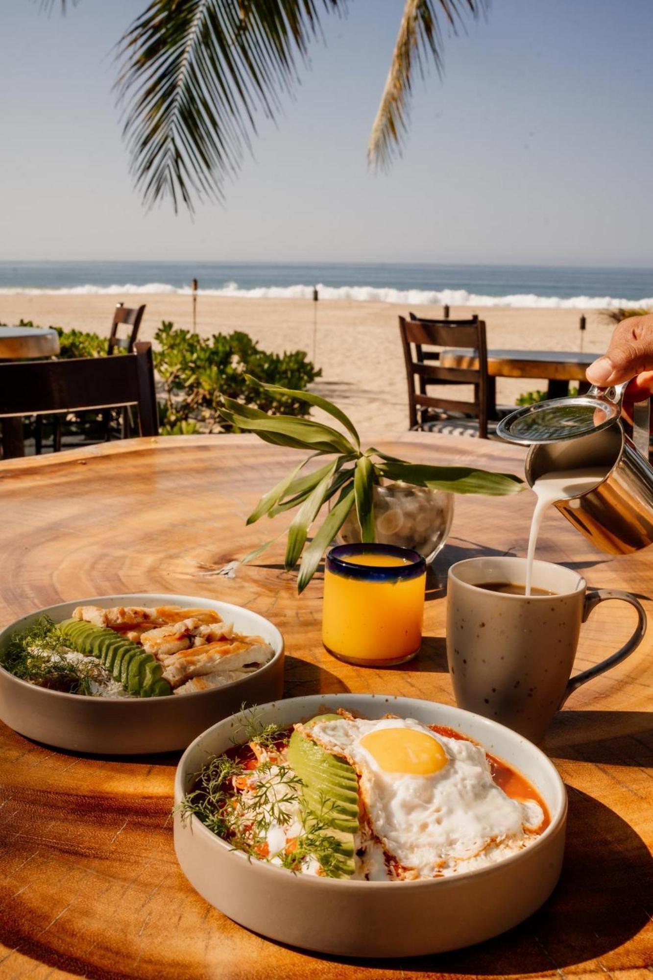 Puertas Paraiso Hotel Boutique Zihuatanejo Bagian luar foto